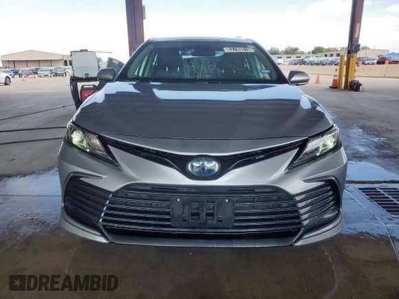 2022 Toyota Camry Hybrid LE with VIN 4T1C31AK2NU574444, listed as a Copart auction lot 83799815 with 52,411 mi miles and Salvage title. Bid and sale history available at DreamBid. Image 5.