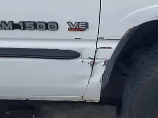 1999 Dodge 1500 z VIN 3B7HC13YOXG238535, wystawiony jako IAAI lot #43534934 z przebiegiem 283 440 mil mil oraz . Historia ofert i sprzedaży dostępna na DreamBid. Obrazek 6.