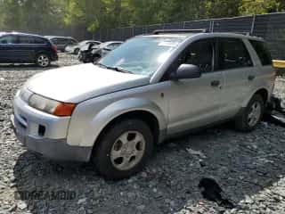2002 Saturn VUE z VIN 5GZCZ23D42S818074, wystawiony jako Copart lot #70394434 z przebiegiem 167 700 mil mil oraz Czysty tytuł • Clean title. Historia ofert i sprzedaży dostępna na DreamBid. Obrazek 1.