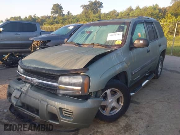 2004 Chevrolet TrailBlazer LS with VIN 1GNDS13S642155197, listed as a IAAI auction lot 43252719 with Not provided miles and . Bid and sale history available at DreamBid. Image 2.