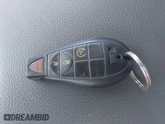 2013 Ram 1500 SLT z VIN 1C6RR6LG3DS679904, wystawiony jako IAAI lot #43351882 z przebiegiem 181 815 mil mil oraz . Historia ofert i sprzedaży dostępna na DreamBid. Obrazek 11.