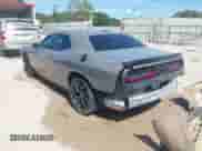 2023 Dodge Challenger SXT с VIN 2C3CDZAG0PH645355, выставлен на аукционе IAAI как лот 42972459 с пробегом 66 343 миль миль и . История ставок и продаж доступна на DreamBid. Изображение 3.