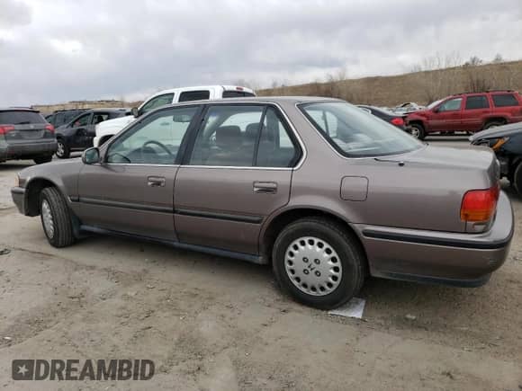 1993 Honda Accord LX z VIN JHMCB7652PC009471, wystawiony jako Copart lot #47173745 z przebiegiem 126 397 mil mil oraz Czysty tytuł • Clean title. Historia ofert i sprzedaży dostępna na DreamBid. Obrazek 2.