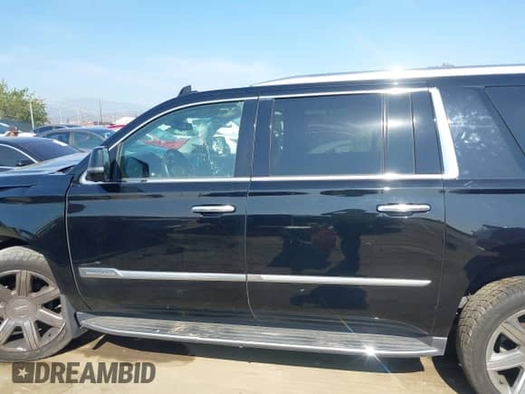 2019 Cadillac Escalade ESV Luxury с VIN 1GYS4HKJ9KR185367, выставлен на аукционе IAAI как лот 42478662 с пробегом 88 046 миль миль и . История ставок и продаж доступна на DreamBid. Изображение 14.