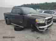 2019 Ram 1500 Tradesman z VIN 1C6SRFCT2KN545699, wystawiony jako Copart lot #69629125 z przebiegiem 77 169 mil mil oraz Szkoda całkowita • Salvage title. Historia ofert i sprzedaży dostępna na DreamBid. Obrazek 4.