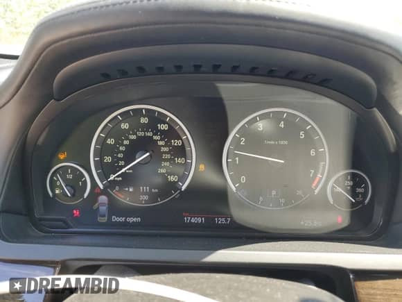 2013 BMW 7 Series 750Li xDrive with VIN WBAYF8C54DD139843, listed as a Copart auction lot 71526945 with 174,091 mi miles and Salvage title. Bid and sale history available at DreamBid. Image 9.