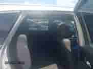 2020 Kia Sorento LX z VIN 5XYPG4A3XLG632528, wystawiony jako IAAI lot #42676755 z przebiegiem 153 220 mil mil oraz . Historia ofert i sprzedaży dostępna na DreamBid. Obrazek 8.