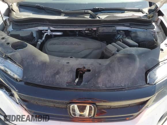 2021 Honda Pilot Special Edition with VIN 5FNYF6H20MB085259, listed as a Copart auction lot 63287095 with 61,271 mi miles and Salvage title. Bid and sale history available at DreamBid. Image 12.