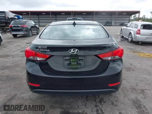 2016 Hyundai Elantra SE z VIN 5NPDH4AE7GH766624, wystawiony jako IAAI lot #43386190 z przebiegiem 200 577 mil mil oraz . Historia ofert i sprzedaży dostępna na DreamBid. Obrazek 16.