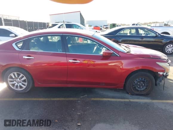 2015 Nissan Altima S z VIN 1N4AL3AP8FN378738, wystawiony jako IAAI lot #41234889 z przebiegiem 187 306 mil mil oraz . Historia ofert i sprzedaży dostępna na DreamBid. Obrazek 13.