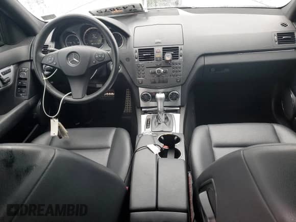 2010 Mercedes-Benz C 300 Sport с VIN WDDGF8BB3AR091858, выставлен на аукционе Copart как лот 72035345 с пробегом 125 238 миль миль и Чистый • Clean title. История ставок и продаж доступна на DreamBid. Изображение 8.