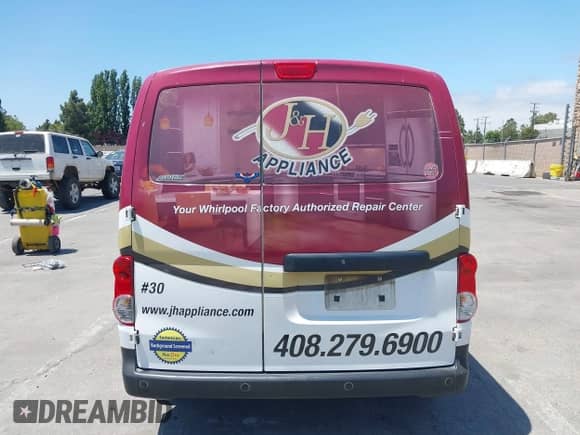 2017 Chevrolet City Express Cargo LS z VIN 3N63M0YN7HK718938, wystawiony jako IAAI lot #42357894 z przebiegiem 198 734 mil mil oraz . Historia ofert i sprzedaży dostępna na DreamBid. Obrazek 17.