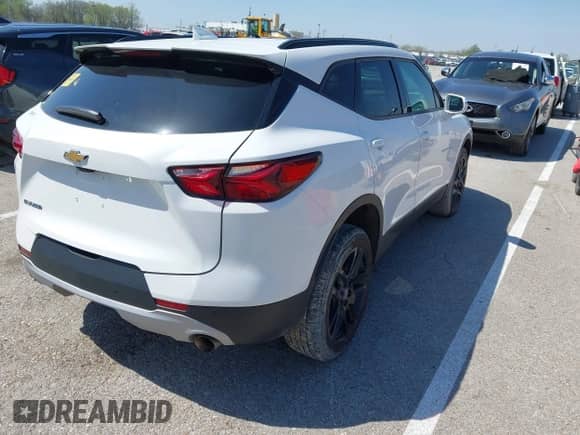 2020 Chevrolet Blazer LT with VIN 3GNKBDRS4LS713275, listed as a IAAI auction lot 41969077 with 64,134 mi miles and . Bid and sale history available at DreamBid. Image 4.