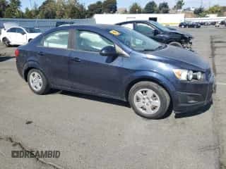 2015 Chevrolet Sonic LS с VIN 1G1JA5SGXF4217204, выставлен на аукционе Copart как лот 80576795 с пробегом 83 059 миль миль и Списание • Salvage title. История ставок и продаж доступна на DreamBid. Изображение 4.