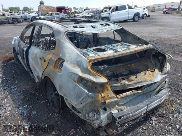 2023 Toyota Camry TRD z VIN 4T1KZ1AK3PU083104, wystawiony jako IAAI lot #43071874 z przebiegiem Nie podano mil oraz . Historia ofert i sprzedaży dostępna na DreamBid. Obrazek 3.