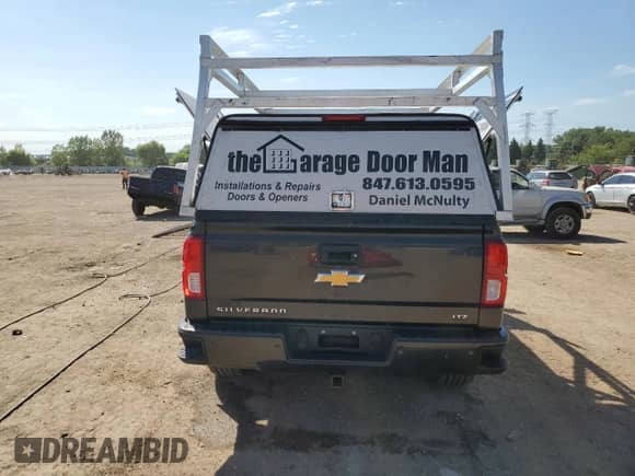 2016 Chevrolet Silverado 1500 LTZ с VIN 1GCVKSEC2GZ226741, выставлен на аукционе Copart как лот 65211135 с пробегом 93 864 миль миль и Списание • Salvage title. История ставок и продаж доступна на DreamBid. Изображение 6.