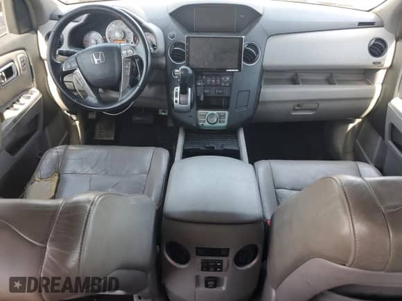 2009 Honda Pilot Touring with VIN 5FNYF488X9B041284, listed as a Copart auction lot 64602555 with 273,147 mi miles and Salvage title. Bid and sale history available at DreamBid. Image 8.