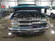1997 Chevrolet Silverado 1500 with VIN 1GCEC19WXVE216345, listed as a Copart auction lot 82008794 with 167,116 mi miles and Salvage title. Bid and sale history available at DreamBid. Image 5.