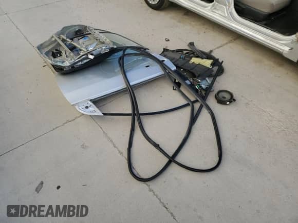 2019 Toyota Corolla L с VIN 5YFBURHE2KP907939, выставлен на аукционе Copart как лот 87214805 с пробегом 144 428 миль миль и Списание • Salvage title. История ставок и продаж доступна на DreamBid. Изображение 12.