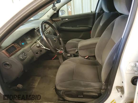 2011 Chevrolet Impala LT Fleet с VIN 2G1WG5EK4B1130280, выставлен на аукционе Copart как лот 81566605 с пробегом 106 229 миль миль и Списание • Salvage title. История ставок и продаж доступна на DreamBid. Изображение 7.