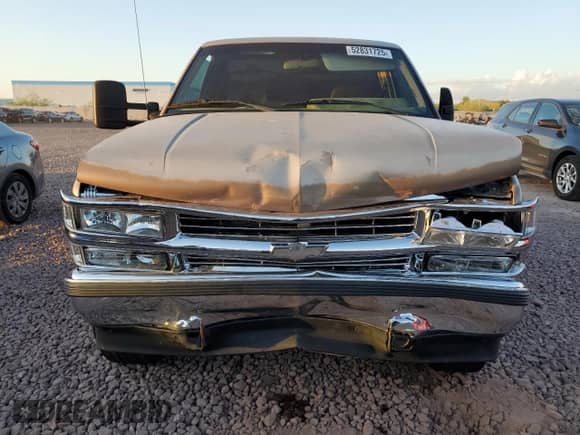 1994 Chevrolet Silverado 2500 with VIN 1GCFC24K6RE177094, listed as a Copart auction lot 52831725 with 196,080 mi miles and Salvage title. Bid and sale history available at DreamBid. Image 5.