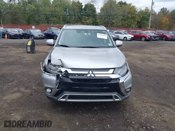 2020 Mitsubishi Outlander SE with VIN JA4AD3A36LZ030889, listed as a IAAI auction lot 43418860 with 181,497 mi miles and . Bid and sale history available at DreamBid. Image 12.