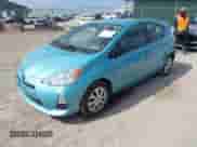 2014 Toyota Prius One z VIN JTDKDTB34E1079714, wystawiony jako IAAI lot #42913189 z przebiegiem 94 250 mil mil oraz . Historia ofert i sprzedaży dostępna na DreamBid. Obrazek 21.