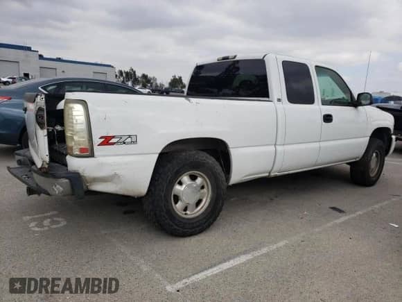 2003 GMC Sierra 1500 SLE with VIN 2GTEK19T631219637, listed as a Copart auction lot 60207895 with 332,299 mi miles and Clean title. Bid and sale history available at DreamBid. Image 3.