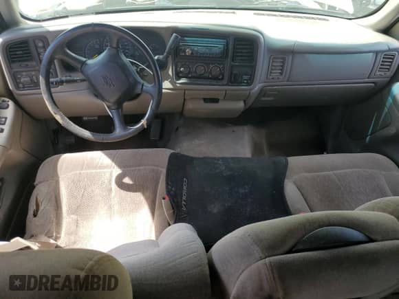 2000 Chevrolet Silverado 1500 LS with VIN 2GCEK19V3Y1369875, listed as a Copart auction lot 44455105 with 291,111 mi miles and Salvage title. Bid and sale history available at DreamBid. Image 8.