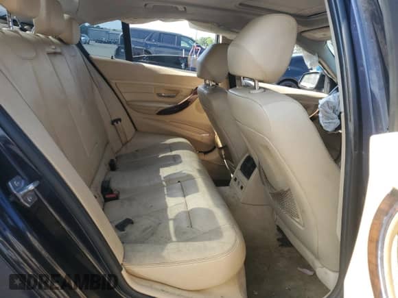 2013 BMW 3 Series 328i xDrive с VIN WBA3B5G57DNS04130, выставлен на аукционе Copart как лот 64551825 с пробегом Не указан миль и Списание • Salvage title. История ставок и продаж доступна на DreamBid. Изображение 10.