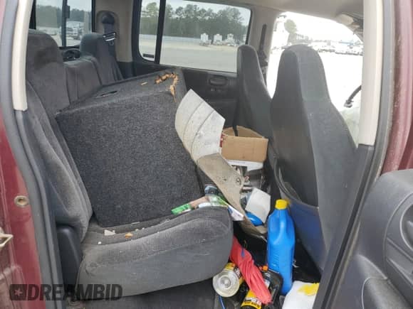 2001 Dodge Dakota Sport with VIN 1B7GL2AX01S140620, listed as a Copart auction lot 51509765 with 230,213 mi miles and Salvage title. Bid and sale history available at DreamBid. Image 10.