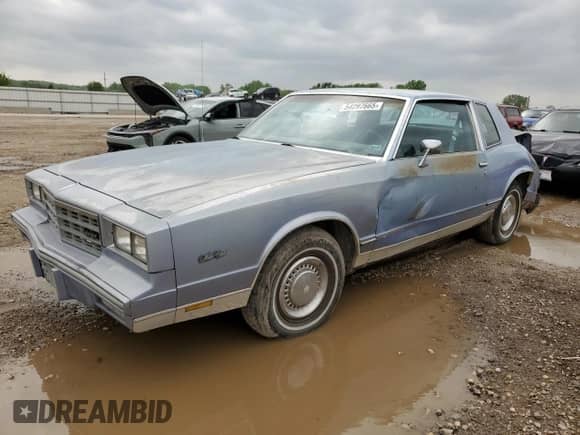1984 Chevrolet Monte Carlo с VIN 1G1AZ37H3ER221496, выставлен на аукционе Copart как лот 54297665 с пробегом 91 351 миль миль и Списание • Salvage title. История ставок и продаж доступна на DreamBid. Изображение 1.