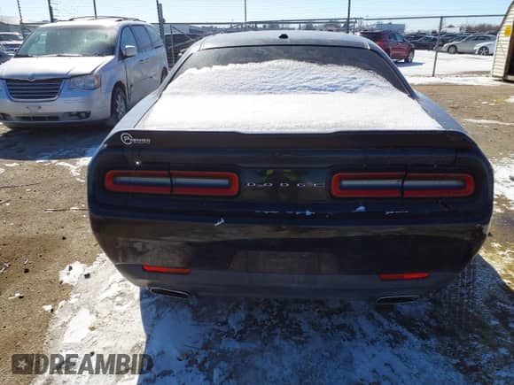 2015 Dodge Challenger SXT с VIN 2C3CDZAG3FH739860, выставлен на аукционе IAAI как лот 41633204 с пробегом 87 442 миль миль и . История ставок и продаж доступна на DreamBid. Изображение 16.
