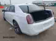 2014 Chrysler 300 S с VIN 2C3CCABT2EH222192, выставлен на аукционе IAAI как лот 42322545 с пробегом 158 764 миль миль и . История ставок и продаж доступна на DreamBid. Изображение 3.