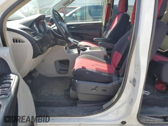 2011 Dodge Grand Caravan Crew with VIN 2D4RN5DG4BR620830, listed as a Copart auction lot 53114885 with 175,968 mi miles and Salvage title. Bid and sale history available at DreamBid. Image 7.
