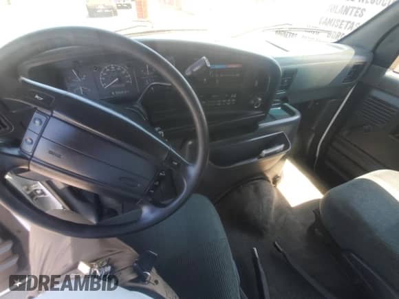 1996 Ford Econoline Cargo with VIN 1FBHE31HXTHA38341, listed as a Copart auction lot 63821515 with 152,959 mi miles and Clean title. Bid and sale history available at DreamBid. Image 9.