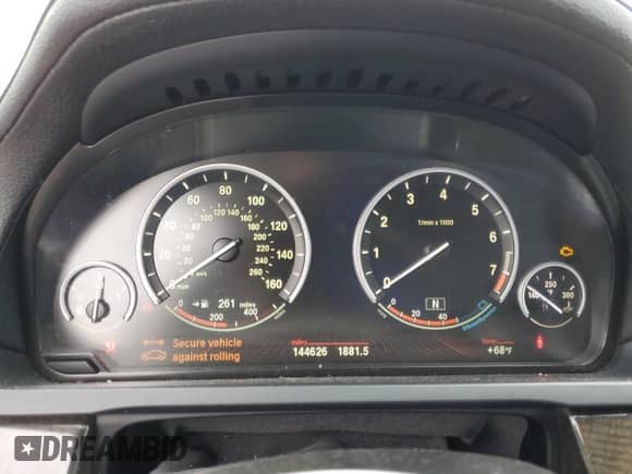 2012 BMW 7 Series 740Li with VIN WBAKB4C57CC575987, listed as a Copart auction lot 68860625 with 144,626 mi miles and Salvage title. Bid and sale history available at DreamBid. Image 9.