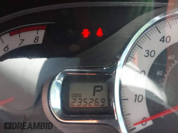 2014 Toyota Sienna SE with VIN 5TDXK3DC8ES443113, listed as a IAAI auction lot 42735795 with 235,269 mi miles and . Bid and sale history available at DreamBid. Image 16.
