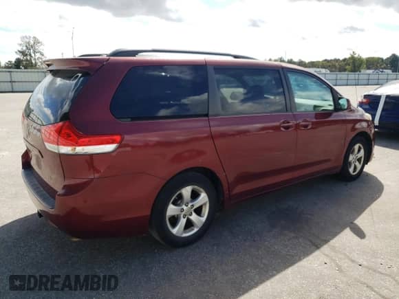 2011 Toyota Sienna LE с VIN 5TDKK3DC8BS118287, выставлен на аукционе Copart как лот 85338715 с пробегом 201 015 миль миль и Чистый • Clean title. История ставок и продаж доступна на DreamBid. Изображение 3.