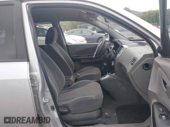 2009 Hyundai Tucson Limited with VIN KM8JN72D29U932815, listed as a IAAI auction lot 43301325 with 117,488 mi miles and . Bid and sale history available at DreamBid. Image 5.