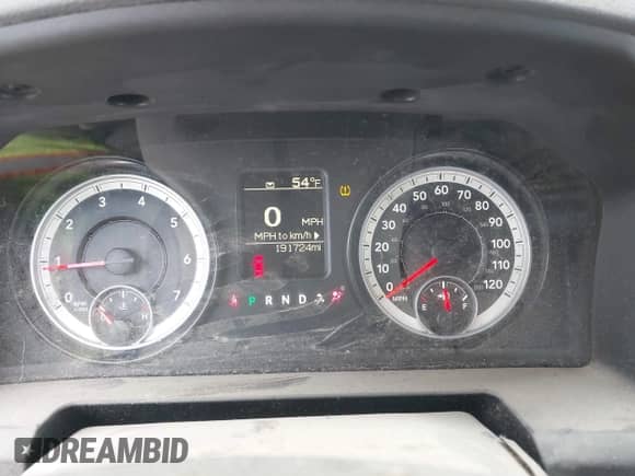 2014 Ram 1500 Express z VIN 1C6RR7KT8ES195443, wystawiony jako IAAI lot #43570668 z przebiegiem 191 724 mil mil oraz . Historia ofert i sprzedaży dostępna na DreamBid. Obrazek 7.