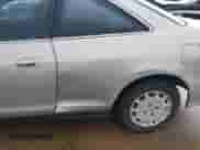 2001 Honda Accord LX z VIN 1HGCG32401A024967, wystawiony jako IAAI lot #41467592 z przebiegiem 234 769 mil mil oraz . Historia ofert i sprzedaży dostępna na DreamBid. Obrazek 17.