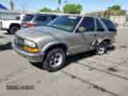 2000 Chevrolet Blazer LS с VIN 1GNCS18W1YK259268, выставлен на аукционе Copart как лот 80156565 с пробегом 287 216 миль миль и Списание • Salvage title. История ставок и продаж доступна на DreamBid. Изображение 1.