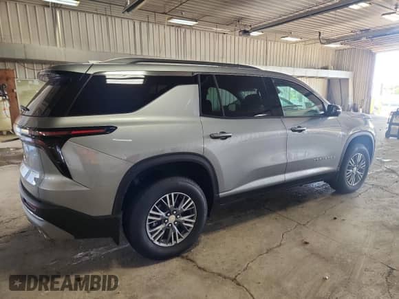 2025 Chevrolet Traverse FWD LT с VIN 1GNERGRS4SJ221940, выставлен на аукционе Copart как лот 84368285 с пробегом 1 931 миль миль и Списание • Salvage title. История ставок и продаж доступна на DreamBid. Изображение 3.