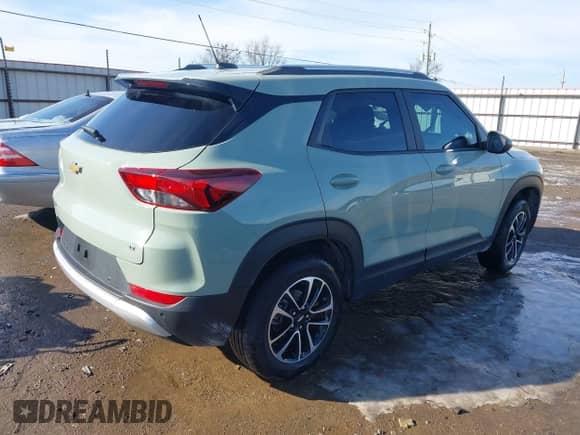 2025 Chevrolet TrailBlazer LT with VIN KL79MPSL8SB093463, listed as a IAAI auction lot 41636738 with 3,998 mi miles and . Bid and sale history available at DreamBid. Image 4.