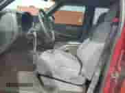 1999 Chevrolet Blazer LS z VIN 1GNCS13W2X2156012, wystawiony jako Copart lot #79730344 z przebiegiem 142 788 mil mil oraz Szkoda całkowita • Salvage title. Historia ofert i sprzedaży dostępna na DreamBid. Obrazek 7.