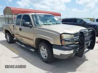 2004 Chevrolet Silverado 1500 LS с VIN 1GCEK19T24E185972, выставлен на аукционе IAAI как лот 42702179 с пробегом 350 823 миль миль и . История ставок и продаж доступна на DreamBid. Изображение 1.