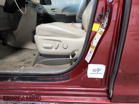 2013 Toyota Sienna XLE AAS with VIN 5TDYK3DC8DS313836, listed as a Copart auction lot 68781945 with 198,964 mi miles and Non repairable. Bid and sale history available at DreamBid. Image 13.