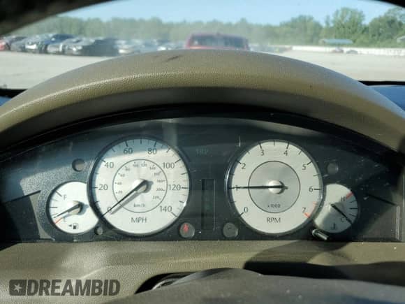 2009 Chrysler 300 Touring с VIN 2C3LA53V79H565812, выставлен на аукционе Copart как лот 61910375 с пробегом 179 213 миль миль и Списание • Salvage title. История ставок и продаж доступна на DreamBid. Изображение 9.