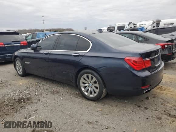 2010 BMW 7 Series 750i xDrive with VIN WBAKC6C57AC393485, listed as a Copart auction lot 83944534 with 85,107 mi miles and Clean title. Bid and sale history available at DreamBid. Image 2.